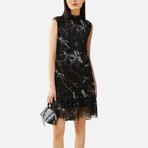 Sdeer lace dress